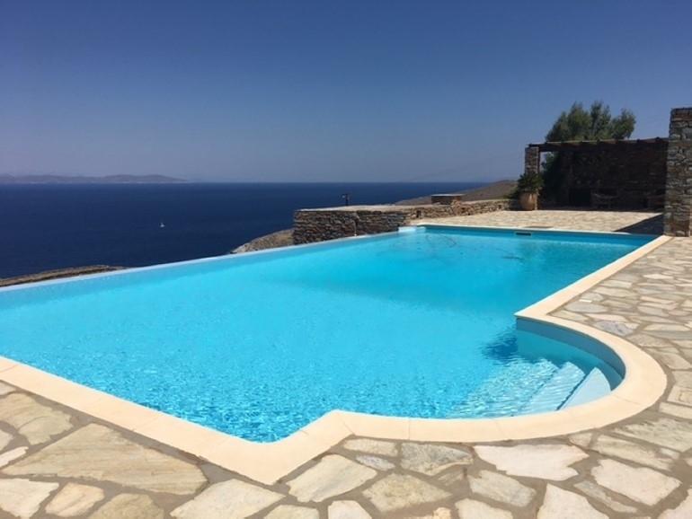 (For Sale) Residential Villa || Cyclades/Kea-Tzia - 392 Sq.m, 6 Bedrooms, 1.790.000€ 