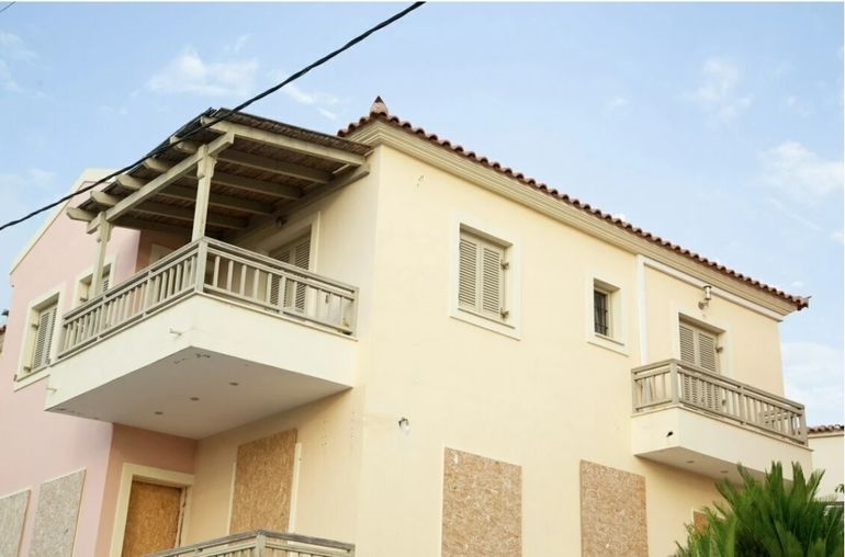 (Продажа) Жилая Апартаменты || Пиреи/Эгина - 67 кв.м, 2 Спальня/и, 250.000€ 