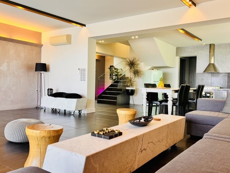 (For Sale) Residential Maisonette || East Attica/Rafina - 240 Sq.m, 3 Bedrooms, 590.000€ 