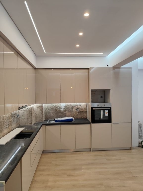 (Продажа) Жилая Апартаменты || Пиреи/Пиреас - 74 кв.м, 2 Спальня/и, 270.000€ 