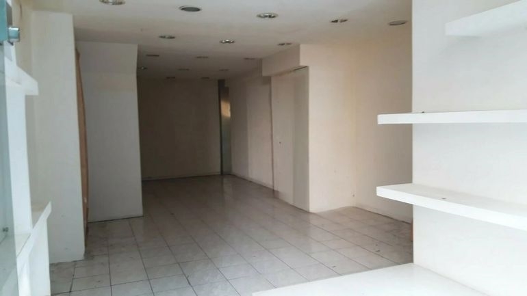 (For Sale) Commercial Retail Shop || Piraias/Piraeus - 90 Sq.m, 330.000€ 