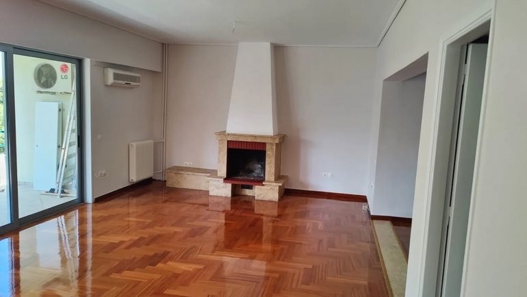 (For Sale) Residential Apartment || Athens North/Nea Erithraia - 138 Sq.m, 4 Bedrooms, 380.000€ 
