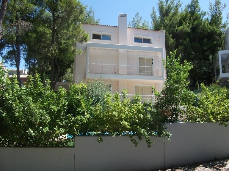 (For Sale) Residential Detached house || East Attica/Stamata - 306 Sq.m, 4 Bedrooms, 550.000€ 