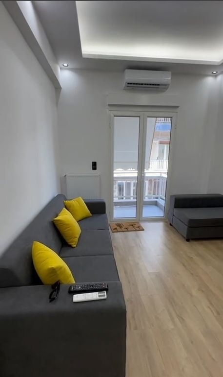 (For Sale) Residential Apartment || Athens South/Nea Smyrni - 57 Sq.m, 2 Bedrooms, 300.000€ 