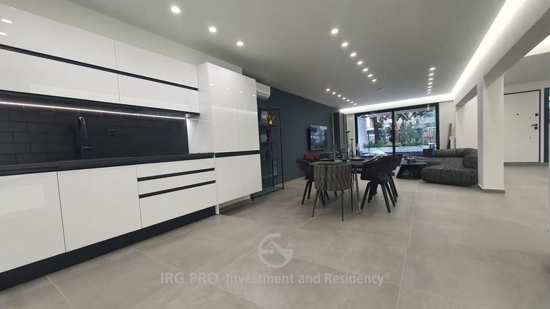 (For Sale) Residential Apartment || Athens South/Nea Smyrni - 80 Sq.m, 2 Bedrooms, 285.000€ 