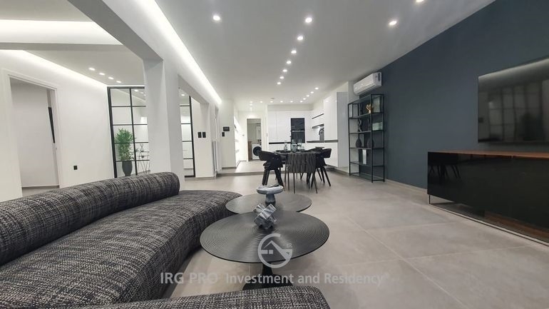 (For Sale) Residential Maisonette || Athens South/Nea Smyrni - 120 Sq.m, 2 Bedrooms, 315.000€ 