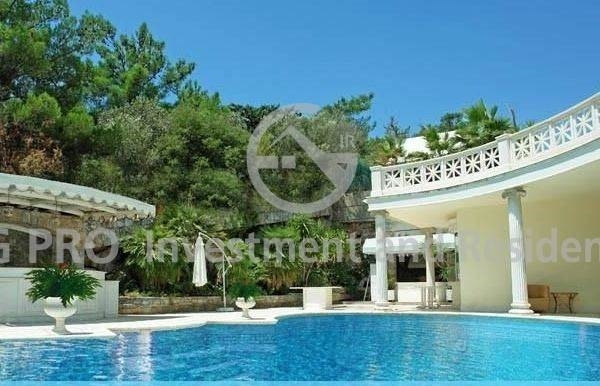 (For Sale) Residential Detached house || Athens North/Filothei - 1.050 Sq.m, 7 Bedrooms, 15.000.000€ 