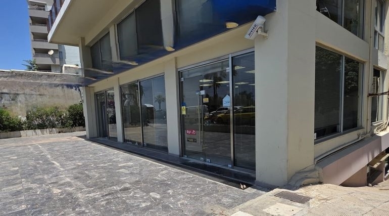 (For Sale) Commercial Retail Shop || Athens South/Palaio Faliro - 549 Sq.m, 2.200.000€ 