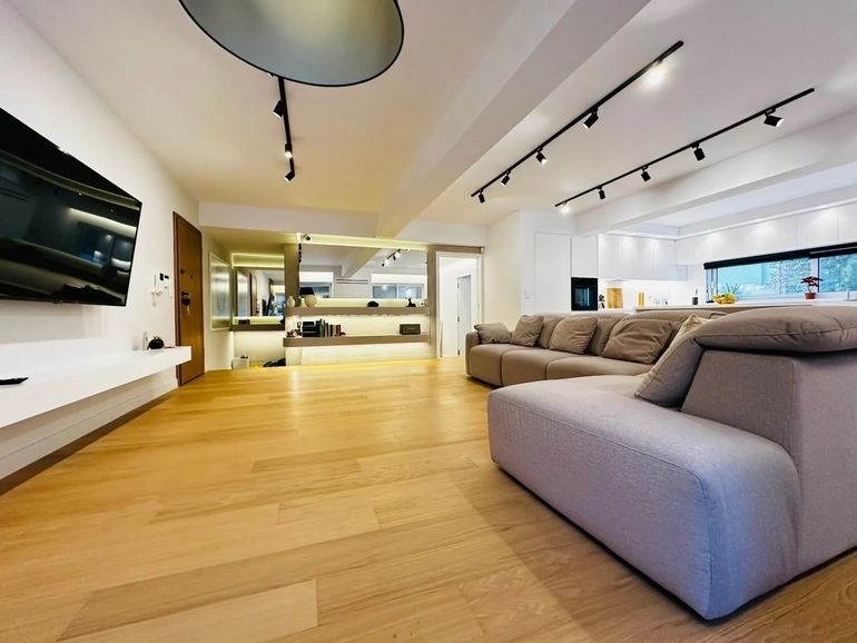 (For Sale) Residential Apartment || East Attica/Voula - 150 Sq.m, 3 Bedrooms, 800.000€ 