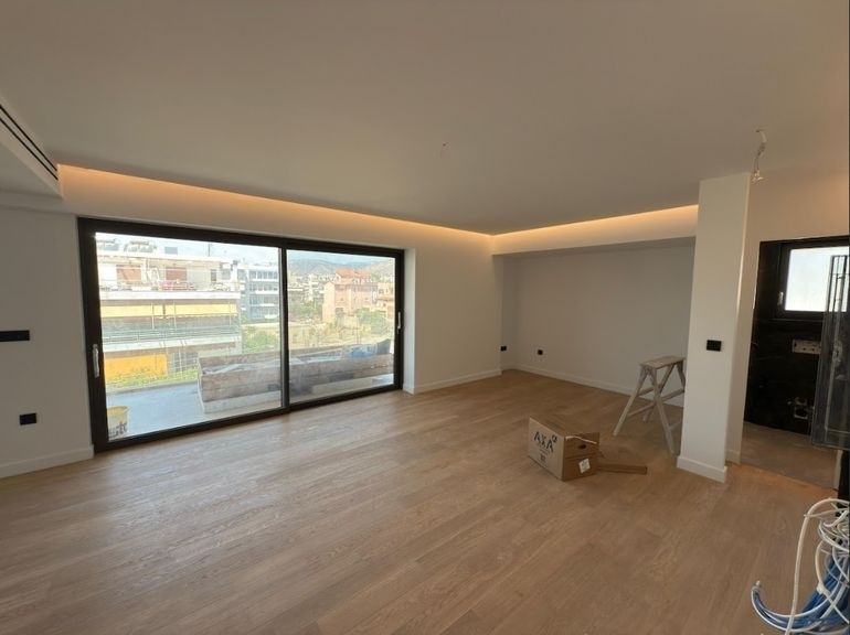 (For Sale) Residential Floor Apartment || East Attica/Voula - 81 Sq.m, 2 Bedrooms, 700.000€ 