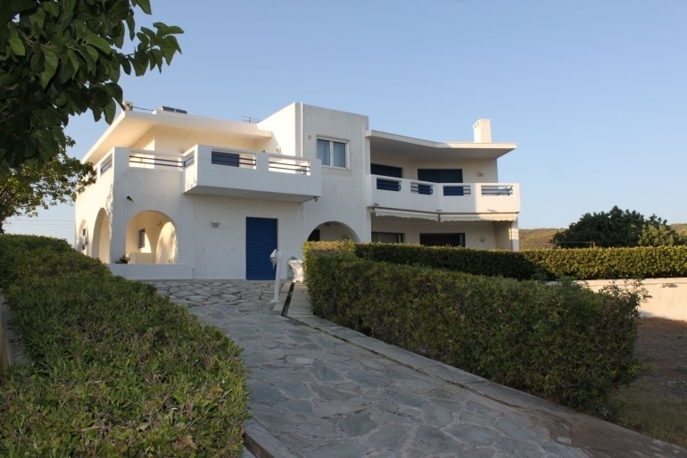 (For Sale) Residential Residence Complex || East Attica/ Lavreotiki - 400 Sq.m, 6 Bedrooms, 950.000€ 