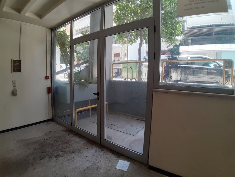 (For Sale) Commercial Retail Shop || Athens South/Kallithea - 374 Sq.m, 135.000€ 