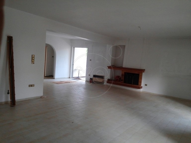 (For Sale) Residential Floor Apartment || East Attica/Drosia - 185 Sq.m, 4 Bedrooms, 290.000€ 